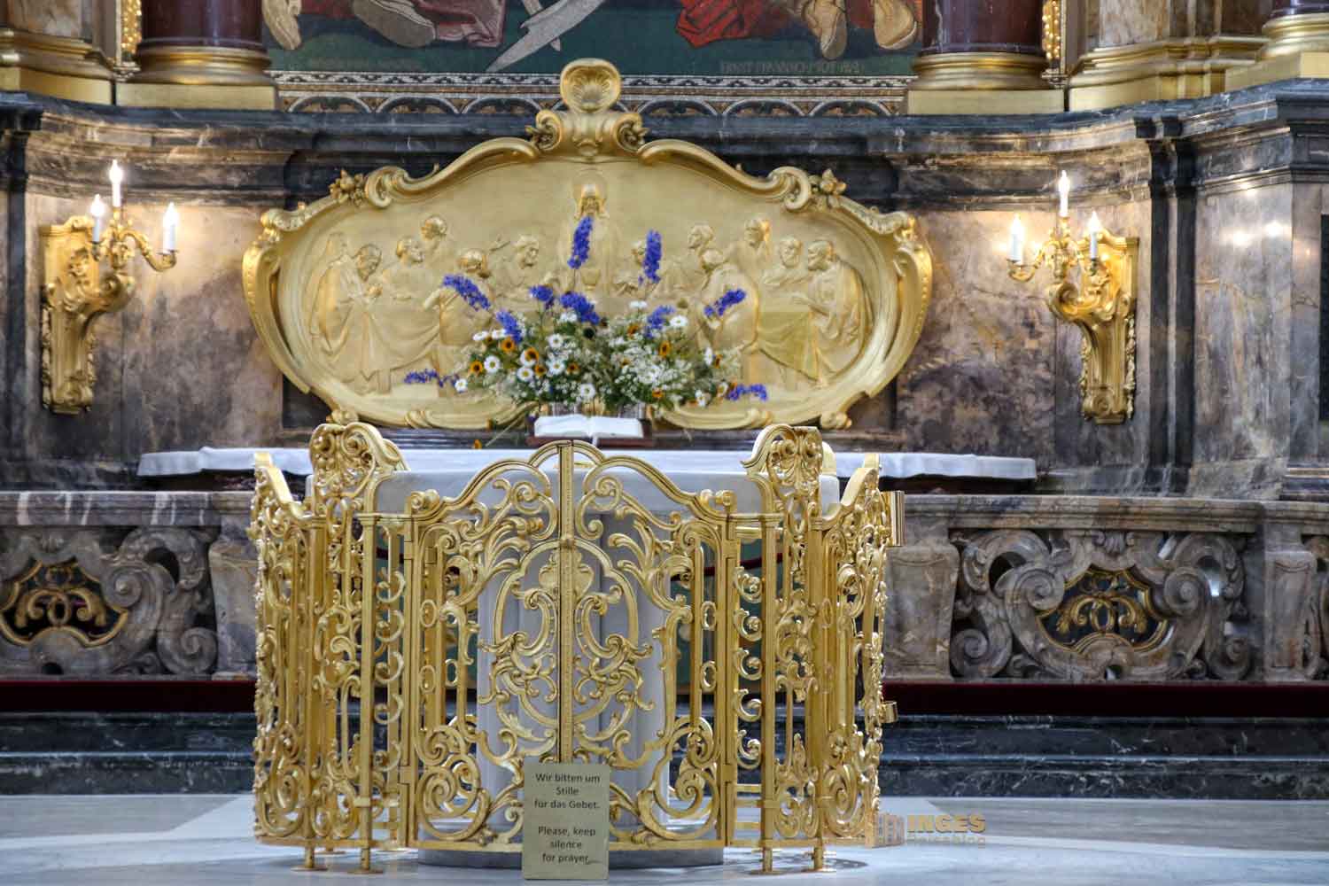 Zelebrationsaltar im Michel in Hamburg 8475