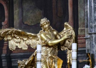 Im Konzert in der Clementinum-Kathedrale St. Clemens 20 altar kathedrale st.clemens altstadt prag 0402