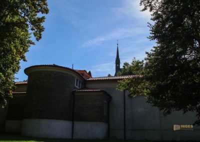 Basilika St. Peter und Pauf auf dem Vysehrad in Prag 7176