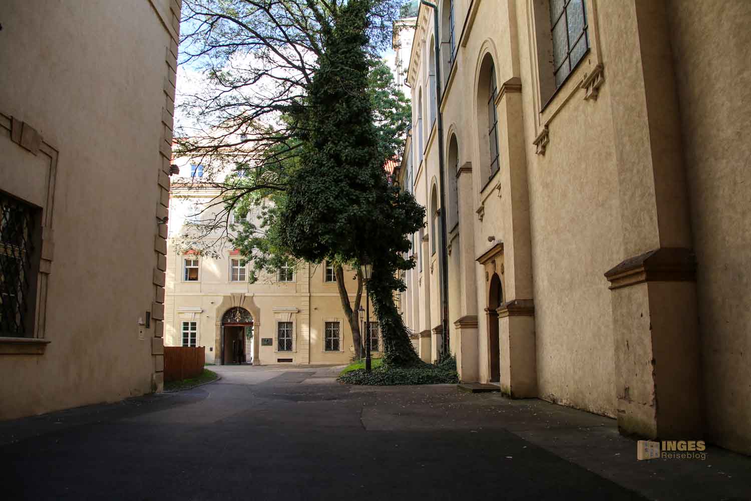 innenhof clementinum prag 6820 innenhof clementinum prag 6820
