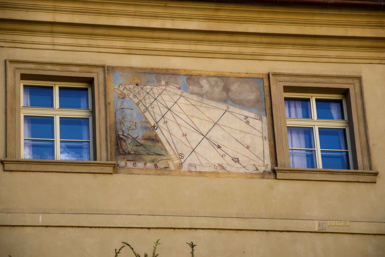 sonnenuhr innenhof clementinum prag 6847 sonnenuhr innenhof clementinum prag 6847