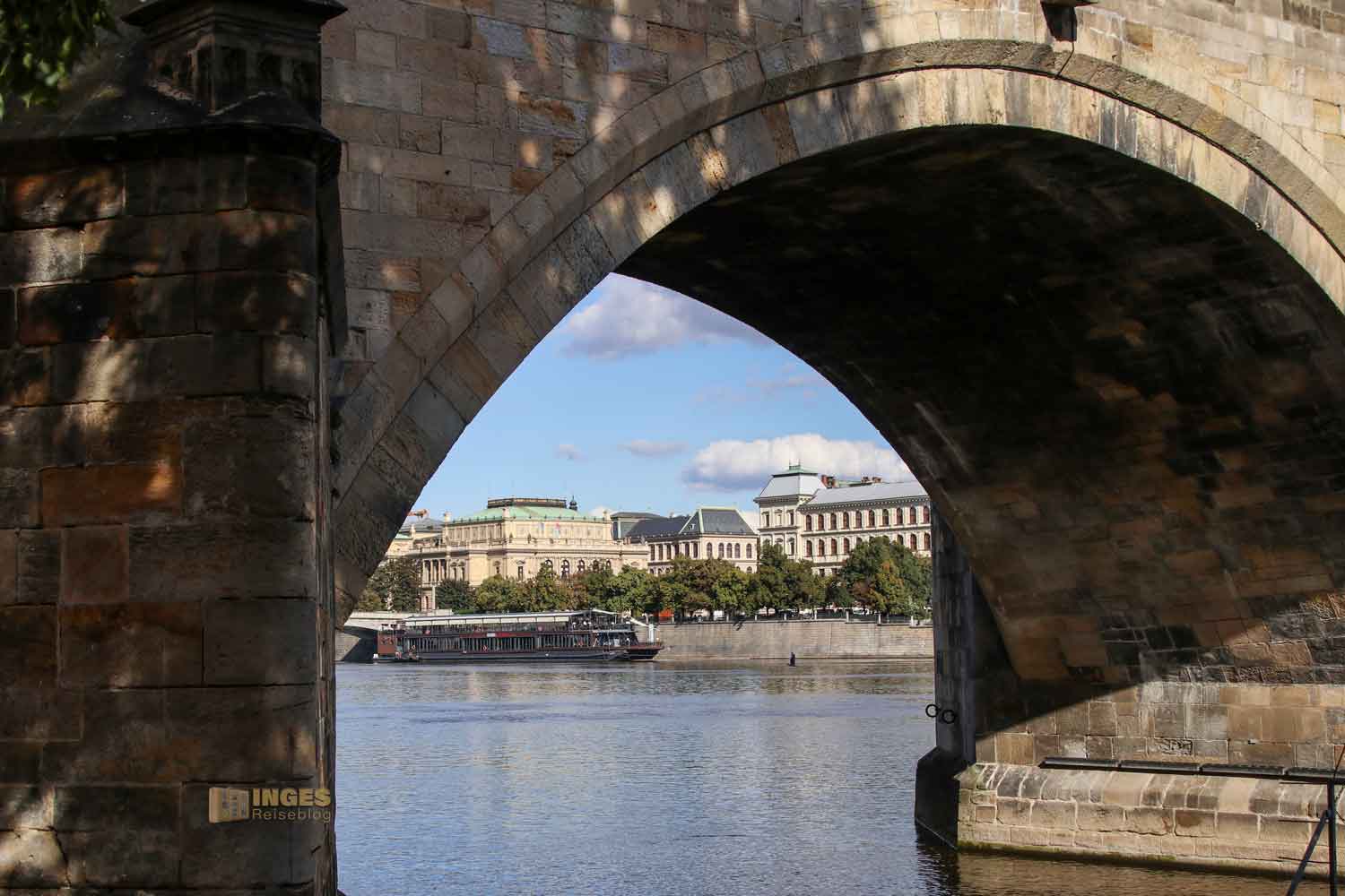 an der karlsbruecke in prag 6659 an der karlsbruecke in prag 6659