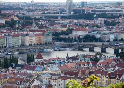 blick-vom-berg-petrin-aufs-emmauskloster-die-kleinseite-und-ins-nusle-tal-prag-0427