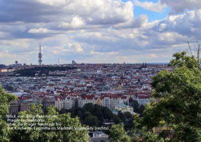 blick-vom-berg-petrin-zum-prager-fernsehturm-und-über-die-prager-neustadt-6377