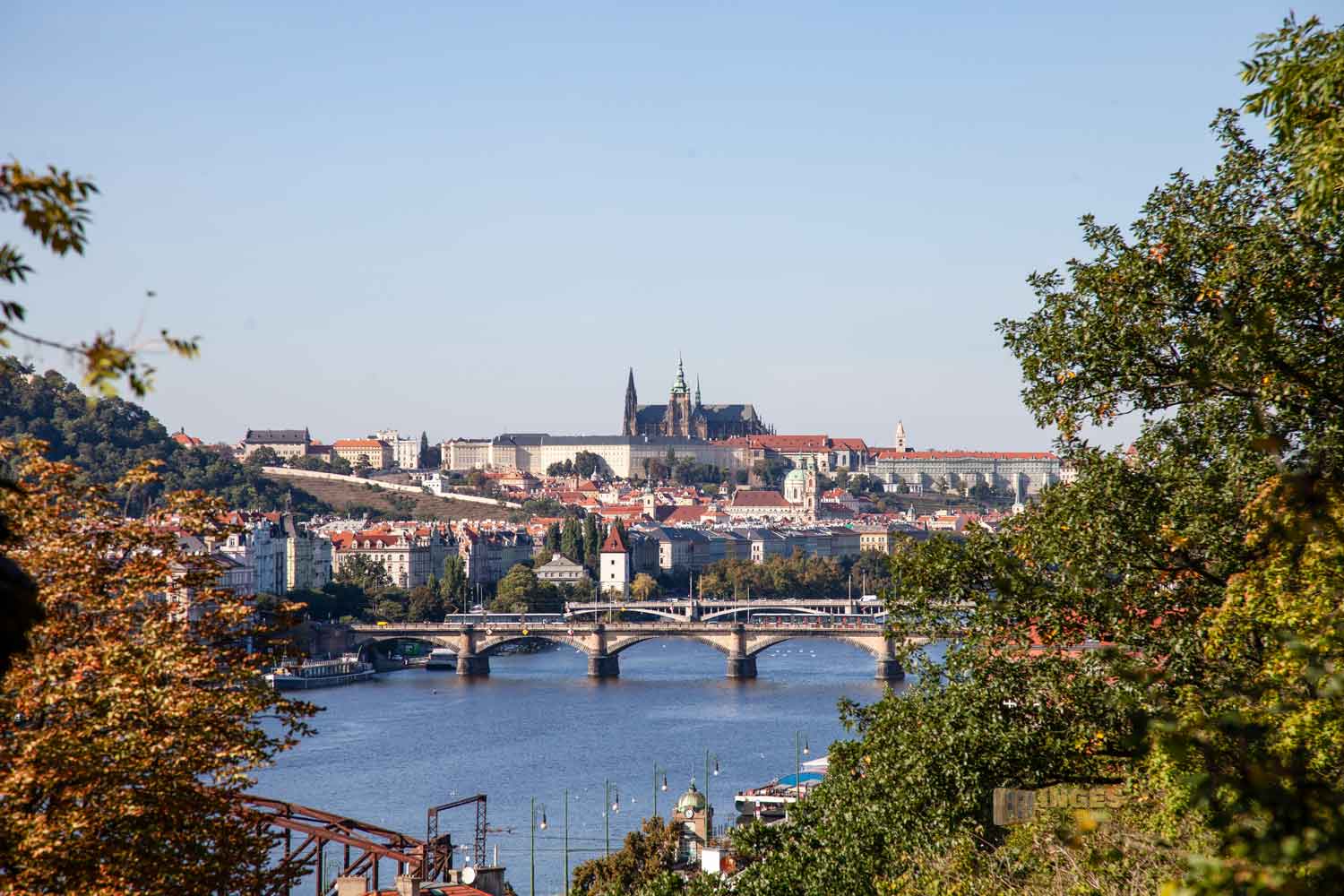 blick vom vysehrad zur prager burg veitsdom und kleinseite 0251 blick vom vysehrad zur prager burg veitsdom und kleinseite 0251