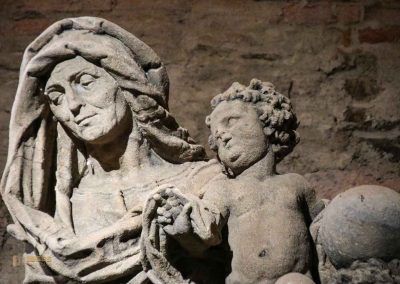 In den Kasematten auf dem Vyšehrad in Prag 32 hl.anna selbdritt gorlice saal vysehrad prag 8005