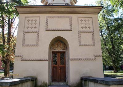 hl.kreuz kapelle berg petrin prag 6190