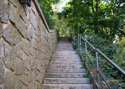 Auf dem Vyšehrad in Prag 32 park auf dem vysehrad 7147