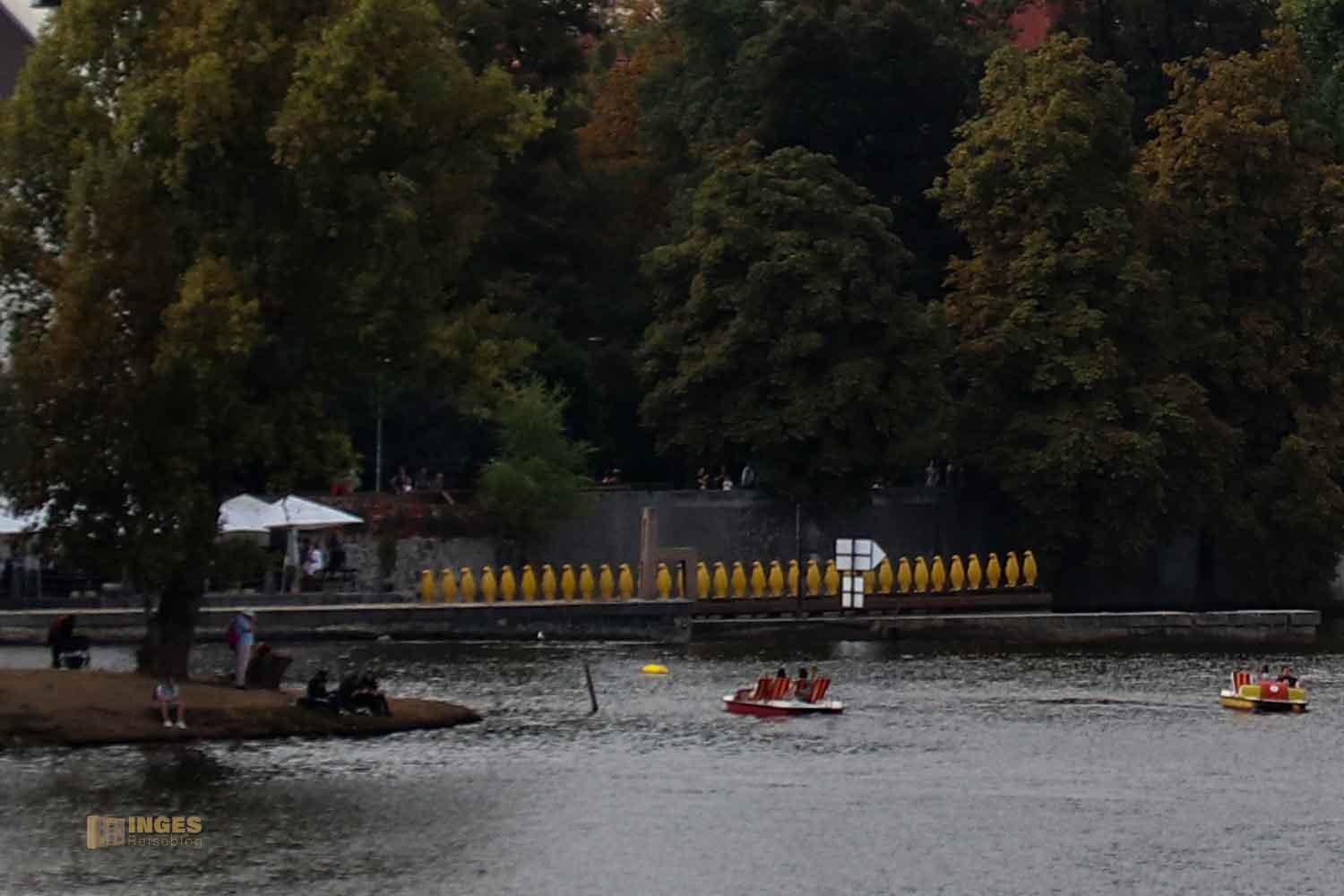 pinguine beim kampa museum prag 4815 pinguine beim kampa museum prag 4815