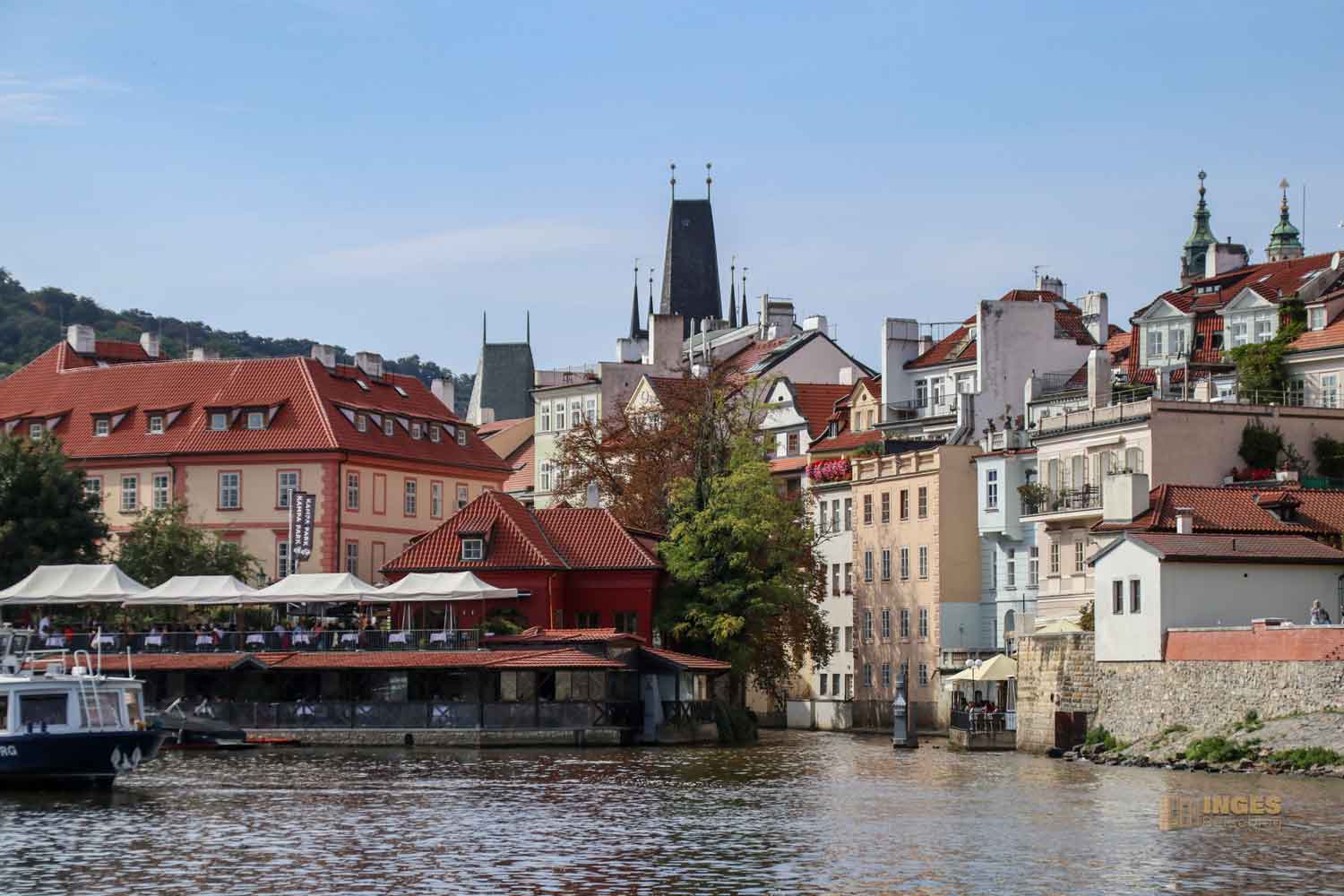 zusammenfluss certova und moldau in prag 8758 zusammenfluss certova und moldau in prag 8758