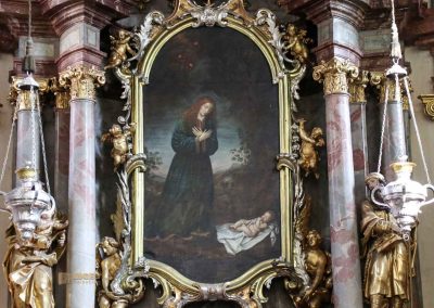 In der Christ-Geburt-Kirche im Prager Loreto (Pražská Loreta) 6 altar christ-geburt-kirche prager loreto 0844