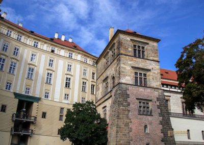 Die Prager Burg (Pražský hrad) 55 alter koenigspalast und boehmische kanzlei prager burg 2233