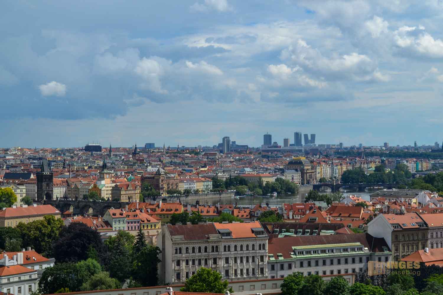 blick auf die karlsbruecke von der prager burg 0537 blick auf die karlsbruecke von der prager burg 0537