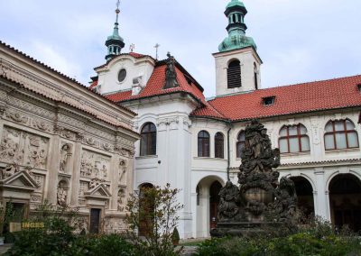 christ geburt kirche außen prager loreto 1047