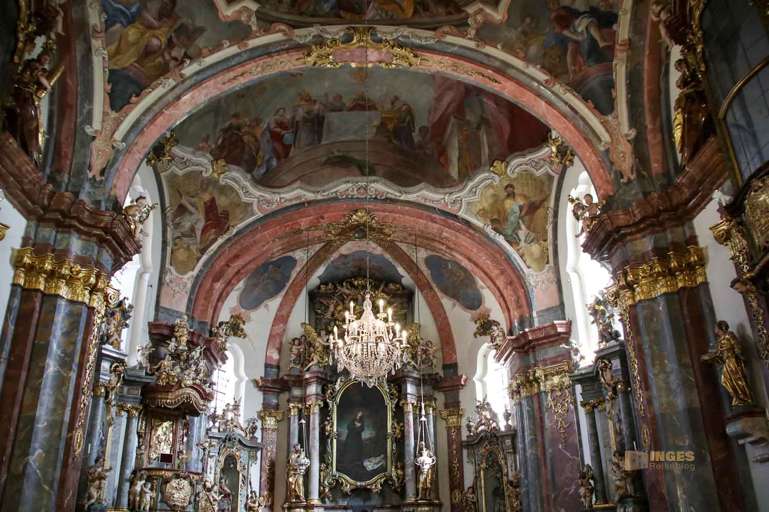 christi-geburt-kirche innen prager loreto 0808 christi-geburt-kirche innen prager loreto 0808