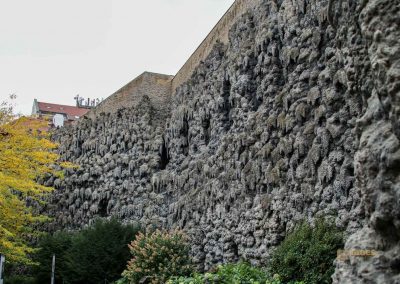 grotte und voliere im waldstein-garten in prag 1685