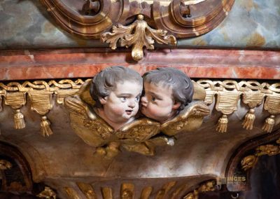 In der Christ-Geburt-Kirche im Prager Loreto (Pražská Loreta) 17 kanzel christi-geburt-kirche prager loreto 0620