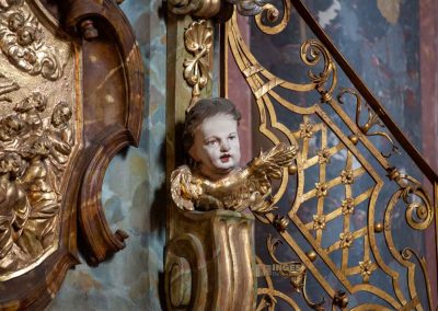 In der Christ-Geburt-Kirche im Prager Loreto (Pražská Loreta) 18 kanzel christi-geburt-kirche prager loreto 0621