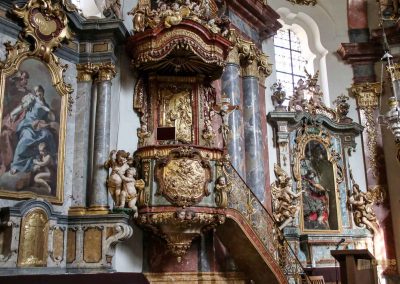 In der Christ-Geburt-Kirche im Prager Loreto (Pražská Loreta) 9 kanzel christi-geburt-kirche prager loreto 0847