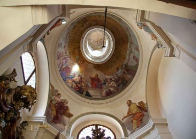 Die Kreuzgang-Kapellen im Prager Loreto (Pražská Loreta) 25 kapelle der hl. familie deckenfresko prager loreto 0692