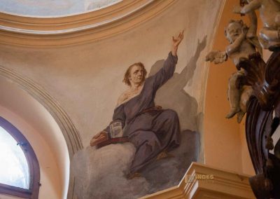 Die Kreuzgang-Kapellen im Prager Loreto (Pražská Loreta) 36 kapelle vom hl. kreuz deckenfresko prager loreto 0631