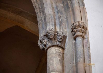Das Agneskloster (Anežský klášter) in der Prager Altstadt 20 kapitellschmuck st.salvatorkirche agneskloster prag 0208