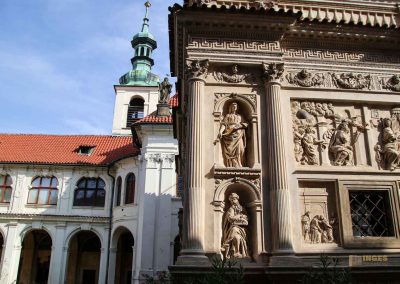 Das Heilige Haus (Santa Casa) im Prager Loreto (Pražská Loreta) 13 proheten und sibyllen am hl. haus prager loreto 0533