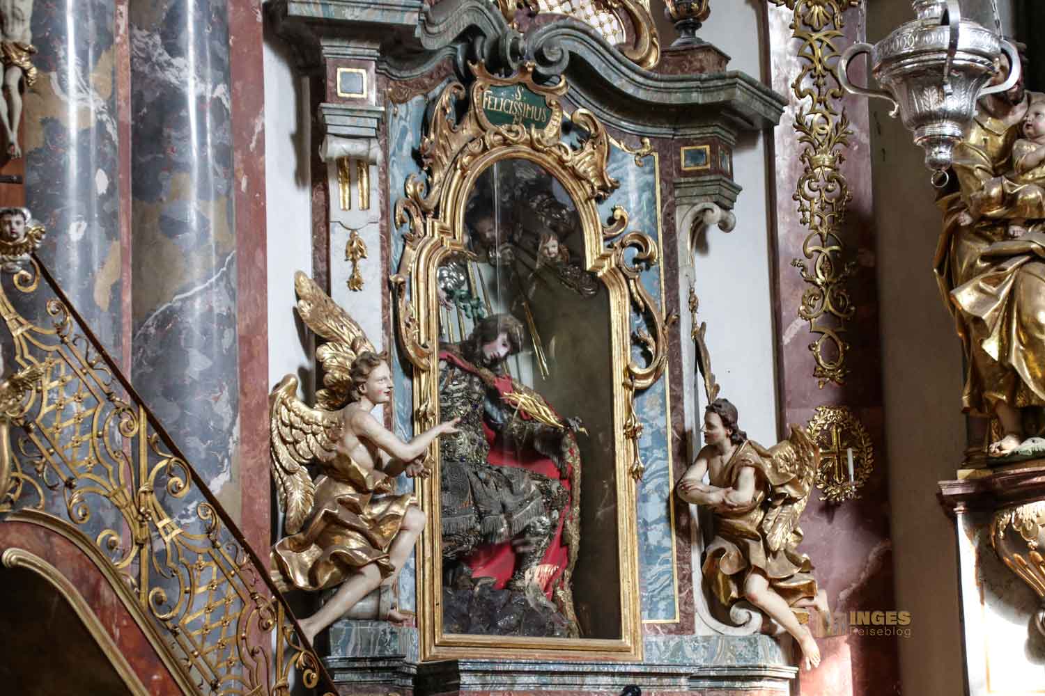 seitenaltar christ-geburt-kirche prager loreto 0871 seitenaltar christ-geburt-kirche prager loreto 0871