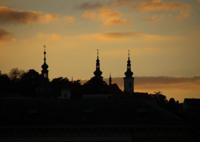 sonnenuntergang über kloster strahov in prag 0034