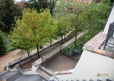 Im großen Fürstenberg-Garten (Velká Fürstenberská zahrada) in Prag 11 terassen grosser fuerstenberg garten prag 0158