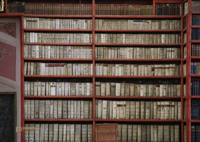 Die Bibliothek im Kloster Strahov (Strahovská knihovna) in Prag 17 theologischer saal blibliothek kloster strahov prag 0330