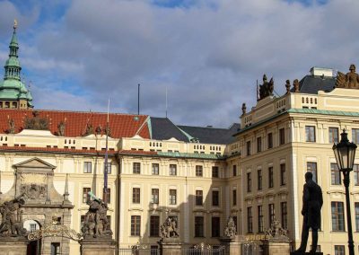 Die Prager Burg (Pražský hrad) 16 tomas garrigue masaryk vor der prager burg 2608