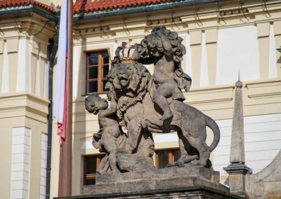 Die Prager Burg (Pražský hrad) 22 tor der giganten prager burg 2402