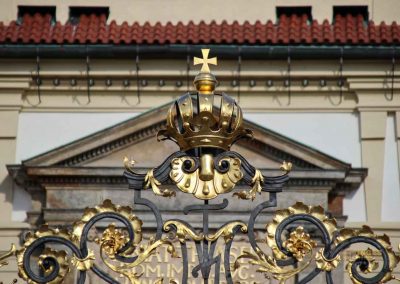 Die Prager Burg (Pražský hrad) 26 tor der giganten prager burg 2467