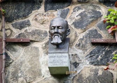 Die Prager Burg (Pražský hrad) 90 wallgarten prager burg 2079