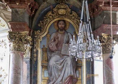 In der St. Nikolaus-Kirche in der Prager Altstadt 16 altar st nikolaus kirche altstadt prag 8587