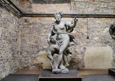 ausstellung im lapidarium schloss troja in prag 6398