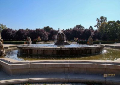 brunnen gaerten von schloss troja in prag 5779