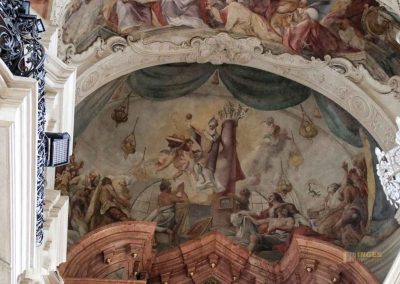 In der St. Nikolaus-Kirche in der Prager Altstadt 28 deckenfresken st nikolaus-kirche altstadt prag 8613