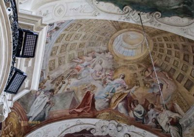 In der St. Nikolaus-Kirche in der Prager Altstadt 27 deckenfresken st nikolaus-kirche altstadt prag 8617