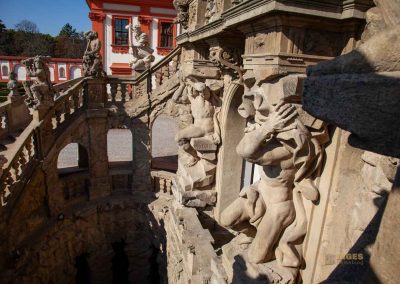 freitreppe schloss troja prag 0154