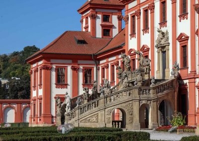 freitreppe schloss troja prag 5470