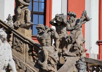 hephaistos, oceanes und hermes freitreppe schloss troja prag 5587