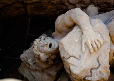 kampf der giganten freitreppe schloss troja in prag 0194