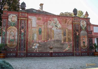 wand beim sommertheater im garten von schloss troja prag 5893