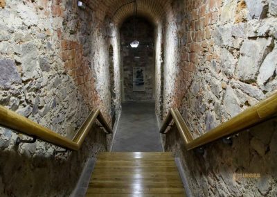 weg zur ausstellung im lapidarium schloss troja in prag 6371