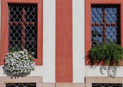 wirtschaftsgebaeude von schloss troja prag 5340