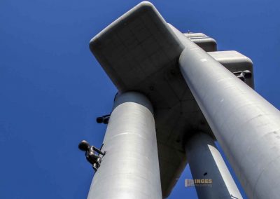 prager fernsehturm im stadtteil zižkov 3211