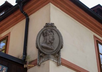 auf dem weg zur burg karlstein in tschechien 3417