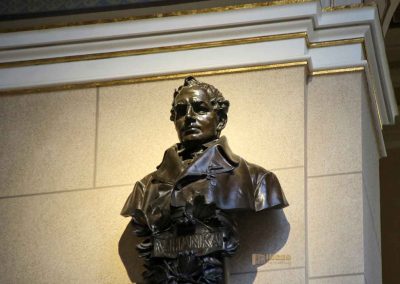 Im Nationalmuseum (Národní muzeum) in Prag 57 beruehmte persoenlichkeiten treppenhaus nationalmuseum prag 0903